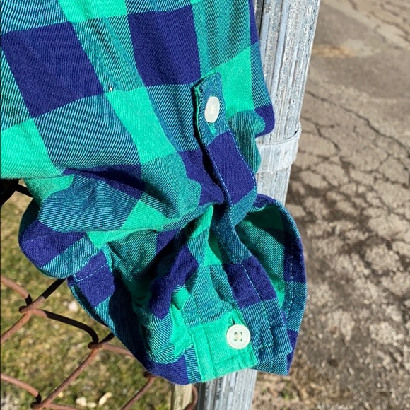 Old Navy Plaid Shirt/Blouse/Top Size L - Picture 4 of 6